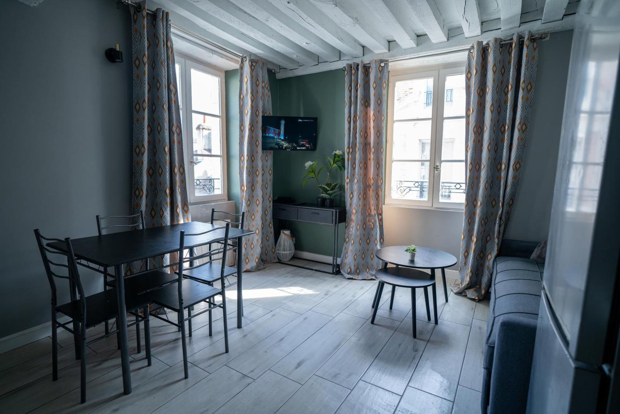 Celeste Appart - Grand Appartement Centre Ville - Refait A Neuf Orléans Dış mekan fotoğraf