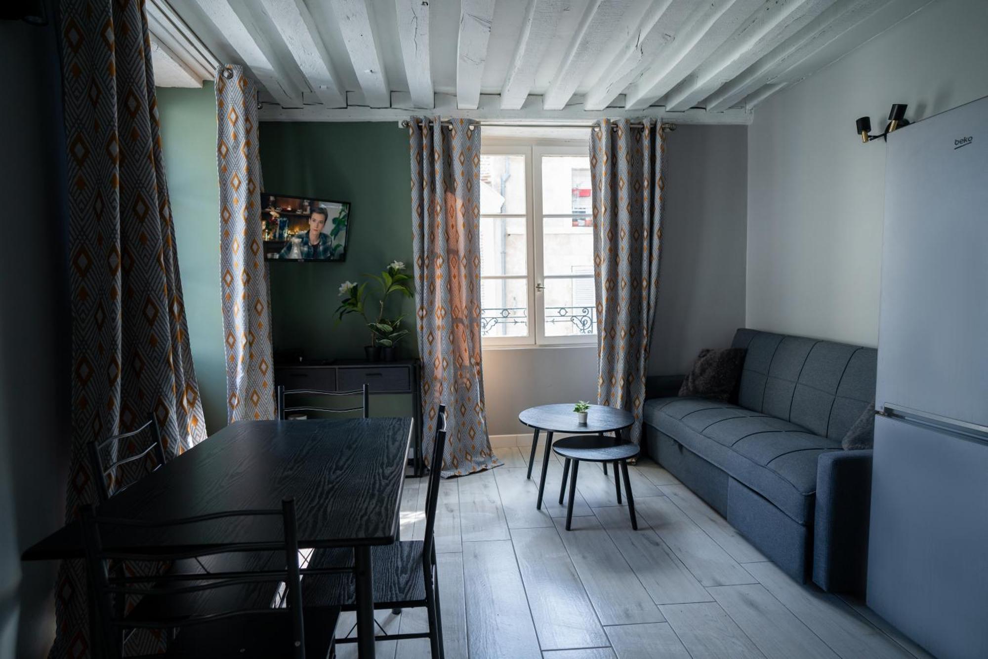 Celeste Appart - Grand Appartement Centre Ville - Refait A Neuf Orléans Dış mekan fotoğraf